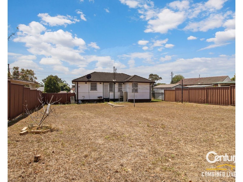 4 Karoola Street, Busby NSW 2168