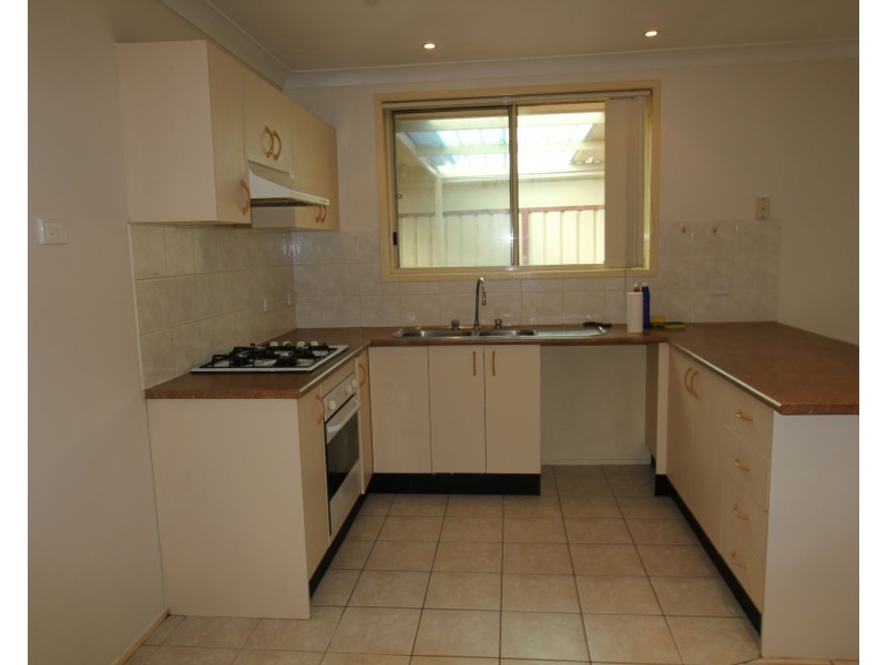 10 Chienti Place, Prestons NSW 2170