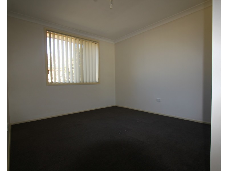 10 Chienti Place, Prestons NSW 2170