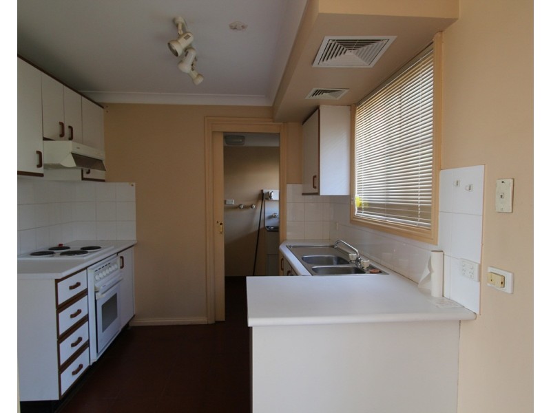 4/24 Gunsynd Avenue, Casula NSW 2170