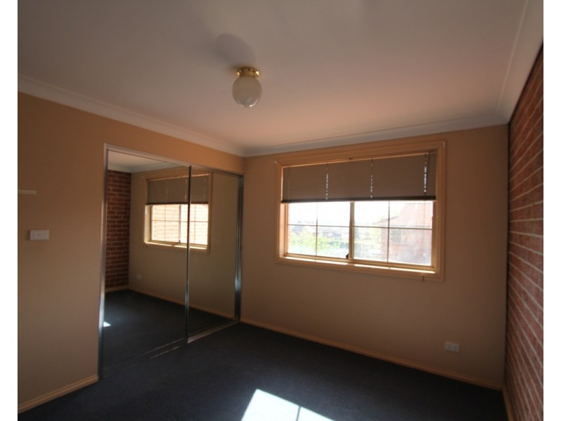 4/24 Gunsynd Avenue, Casula NSW 2170