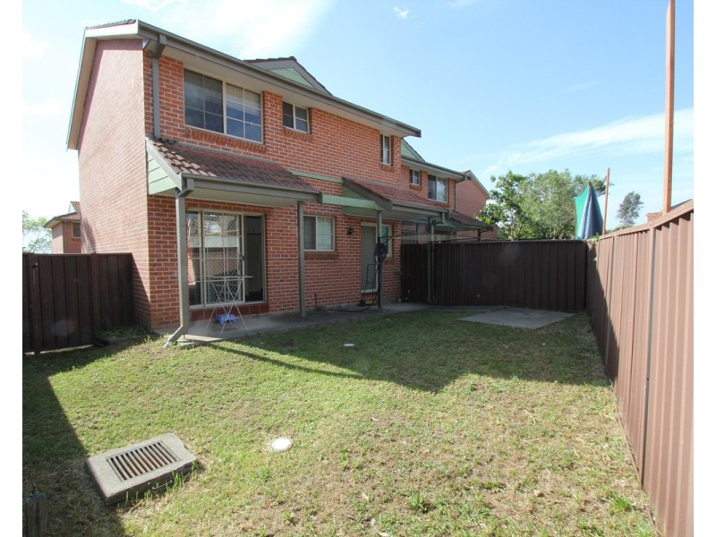 4/24 Gunsynd Avenue, Casula NSW 2170