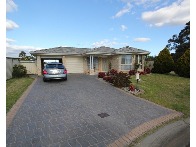 20 St Peters Close, Hinchinbrook NSW 2168