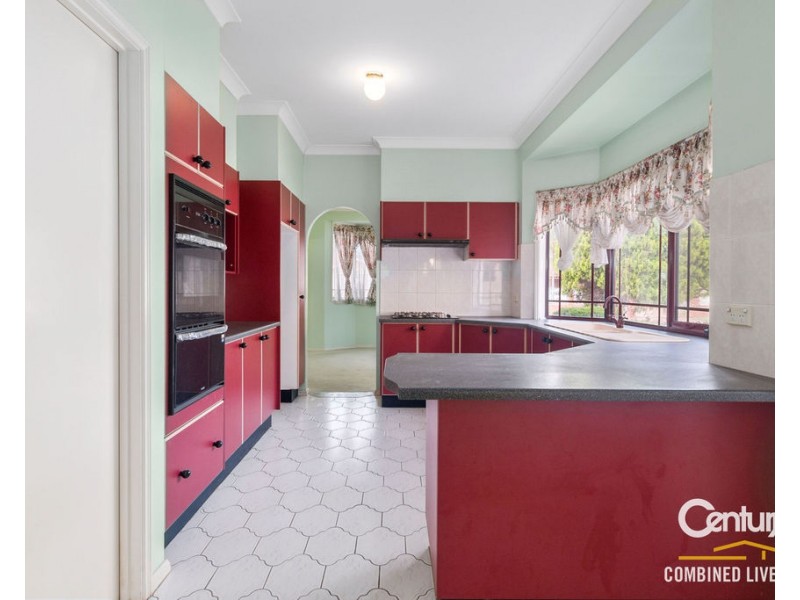 6 Sanctuary Place, Chipping Norton NSW 2170