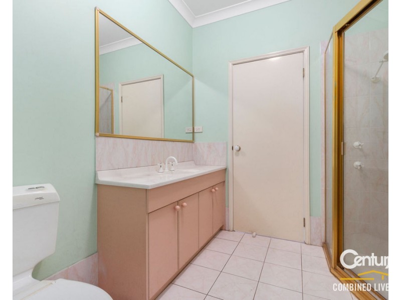 6 Sanctuary Place, Chipping Norton NSW 2170