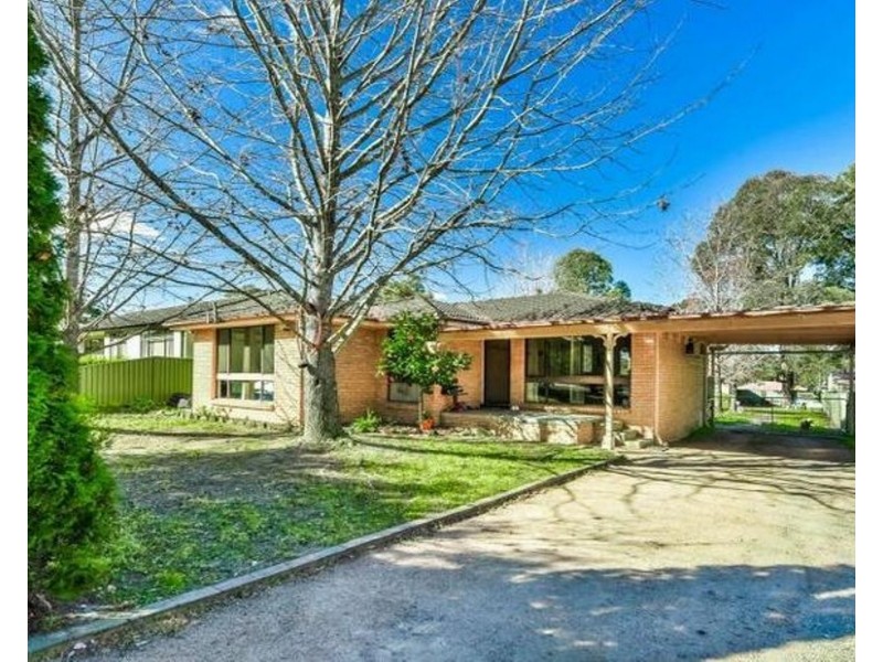 68 Castlereagh Street, Tahmoor NSW 2573