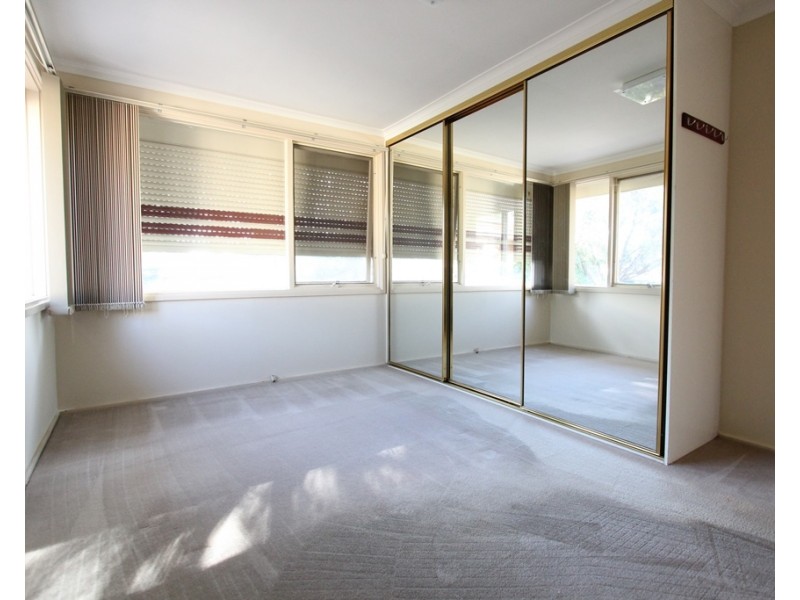 26 Pensacola Place, Casula NSW 2170