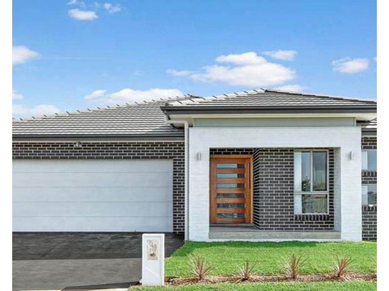 28 Hansford Street, Oran Park NSW 2570