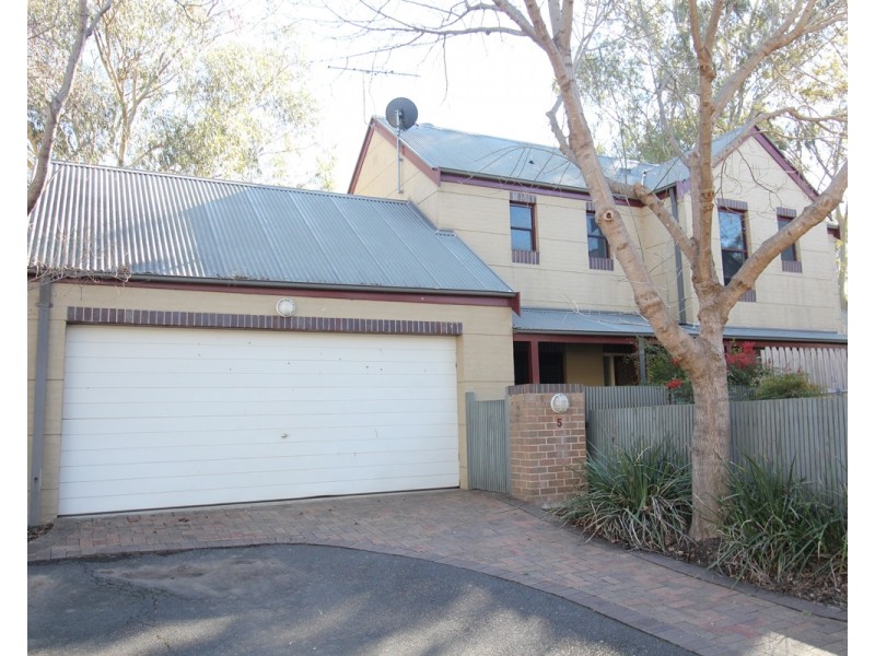 5/19 Troopers Mews, Holsworthy NSW 2173