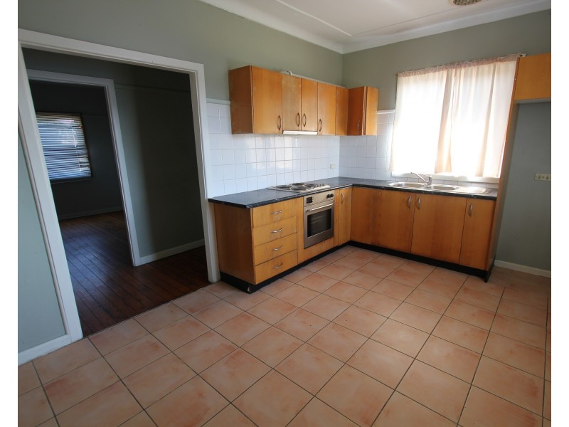 18 Maryvale Avenue, Liverpool NSW 2170