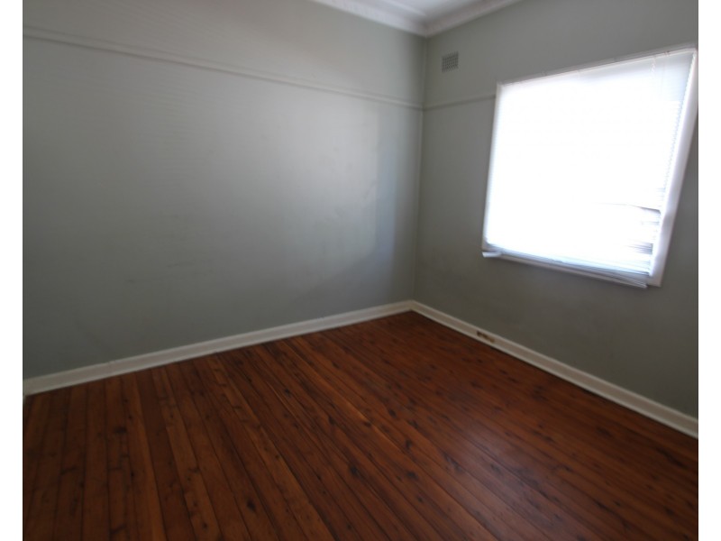 18 Maryvale Avenue, Liverpool NSW 2170