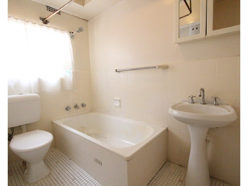 2/39 Nagle Street, Liverpool NSW 2170