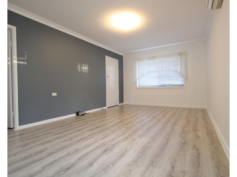 2 Kalgoorlie Place, Cartwright NSW 2168