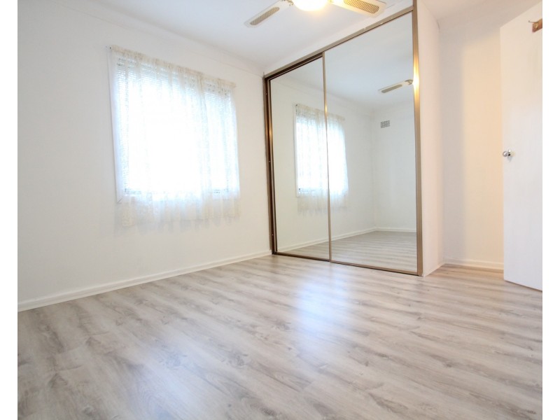 2 Kalgoorlie Place, Cartwright NSW 2168