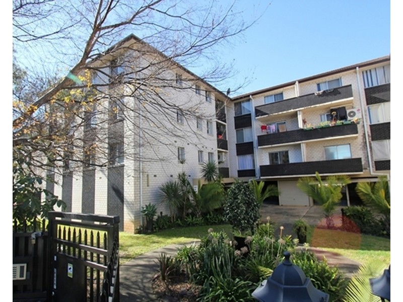 24/12-16 Goulburn Street, Liverpool NSW 2170