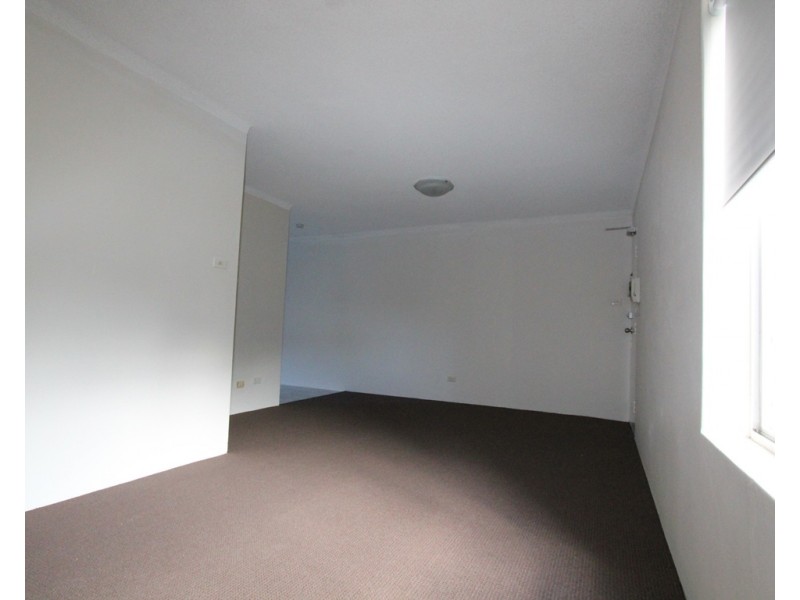 24/12-16 Goulburn Street, Liverpool NSW 2170