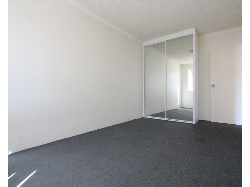 11/5-7  Mill Road, Liverpool NSW 2170