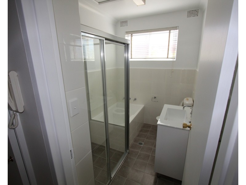 4/47 Phillip Street, Roselands NSW 2196