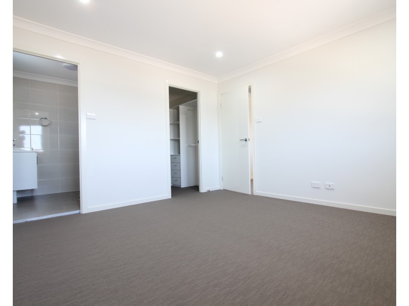 13 Weaver Road, Edmondson Park NSW 2174