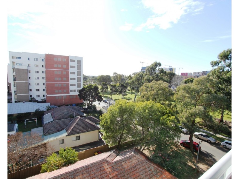 35/17-19 Northumberland Street, Liverpool NSW 2170