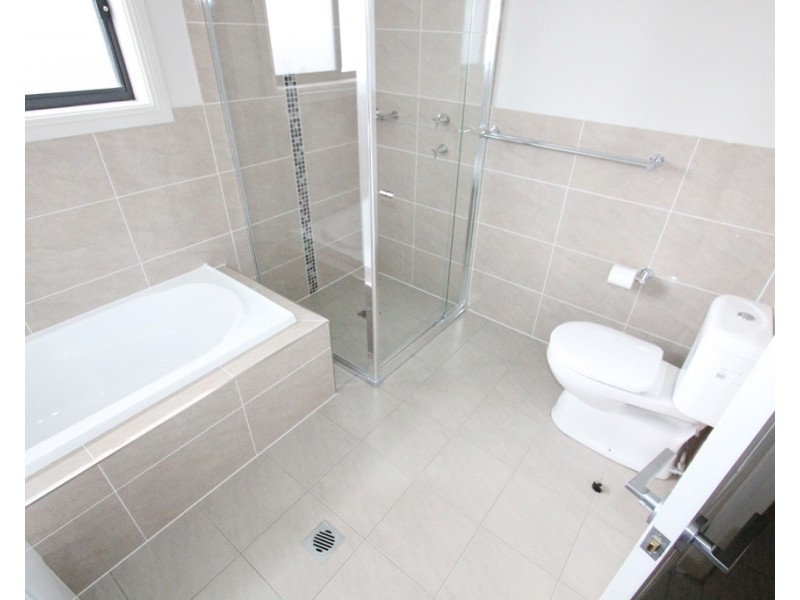 3 Keenan Street, Spring Farm NSW 2570