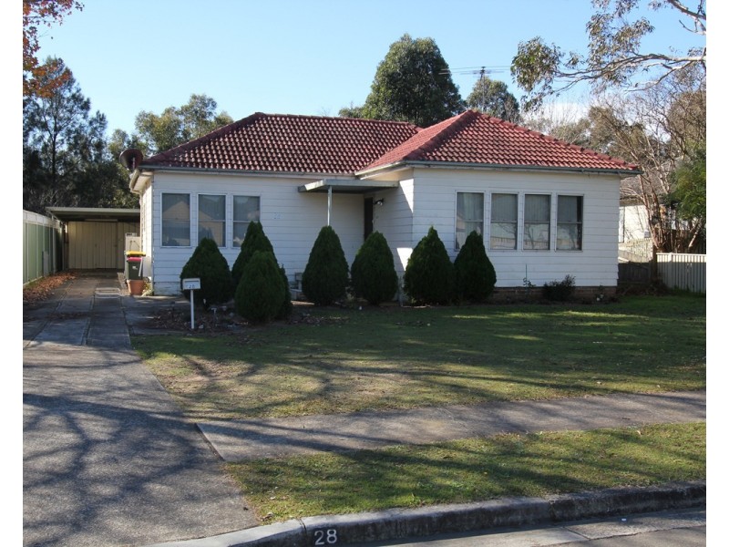 28 Bridges Avenue, Wattle Grove NSW 2173
