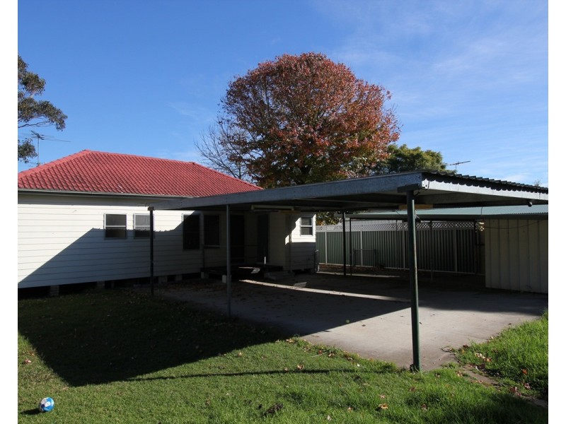 28 Bridges Avenue, Wattle Grove NSW 2173