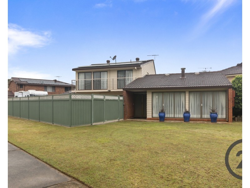 37 Charlton Avenue, Chipping Norton NSW 2170