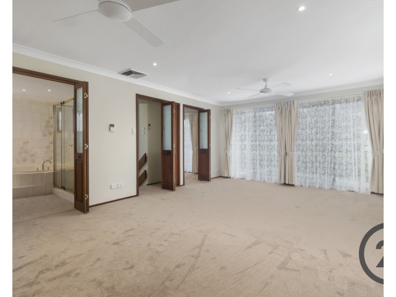 37 Charlton Avenue, Chipping Norton NSW 2170