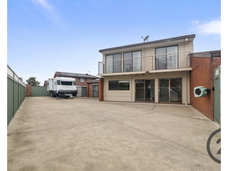 37 Charlton Avenue, Chipping Norton NSW 2170