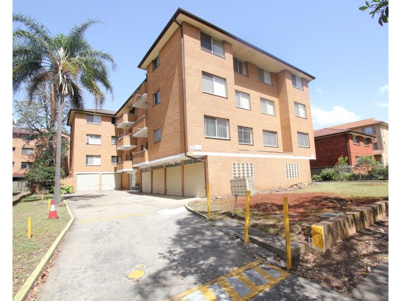 2/54 Castlereagh Street, Liverpool NSW 2170