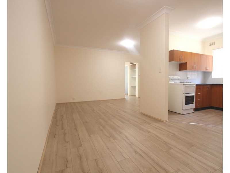 2/54 Castlereagh Street, Liverpool NSW 2170