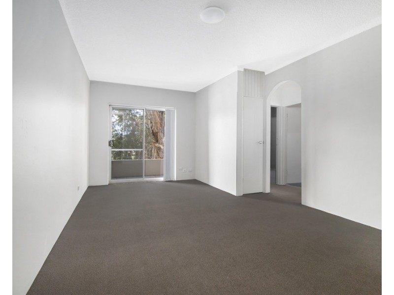 4/3 Hart Street, Warwick Farm NSW 2170