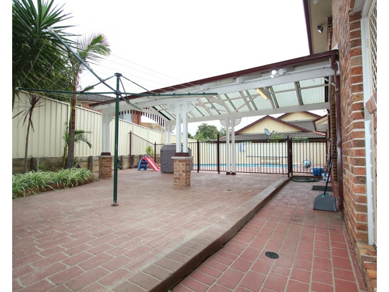 12 Solander Place, Mount Annan NSW 2567