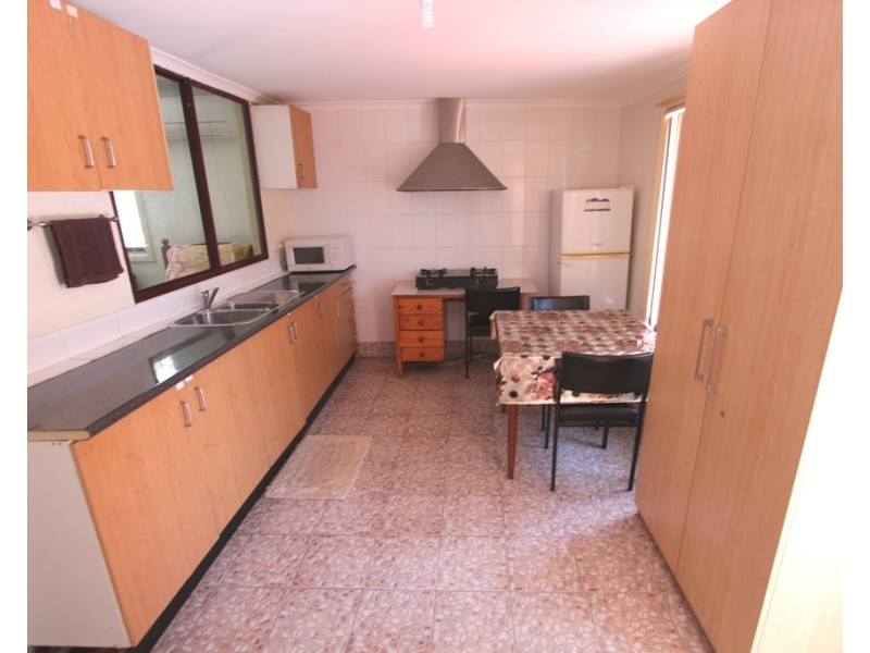 6A Waratah Avenue, Casula NSW 2170