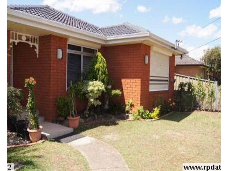 18 Dredge Avenue, Moorebank NSW 2170