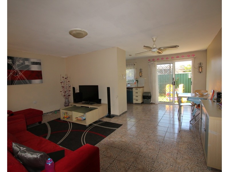 15/225 Harrow Road, Glenfield NSW 2167