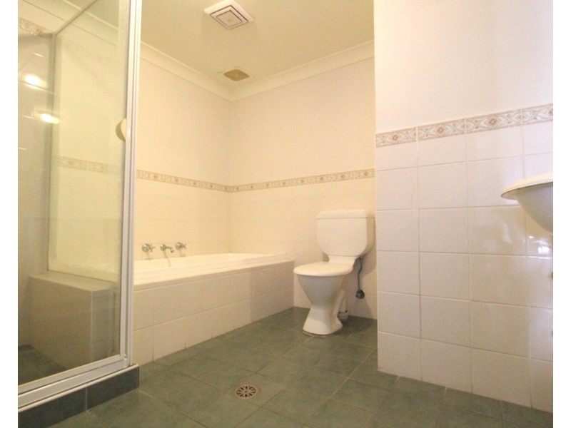 12/8-10 Bigge Street, Liverpool NSW 2170