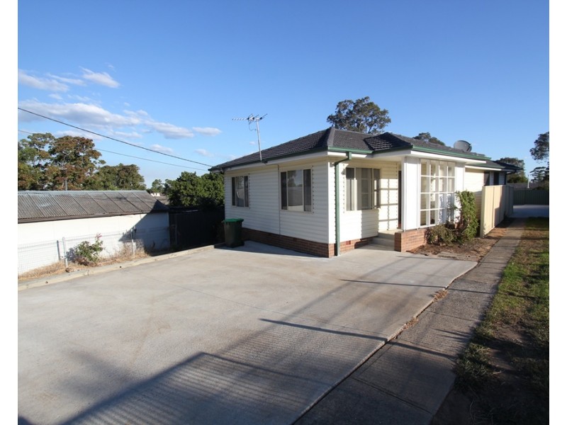 21 St Johns Road, Busby NSW 2168