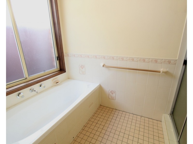 8  Throsby Street, Casula NSW 2170