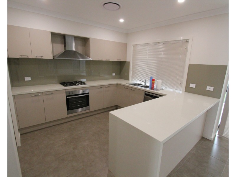 5 Clubmoss Street, Denham Court NSW 2565