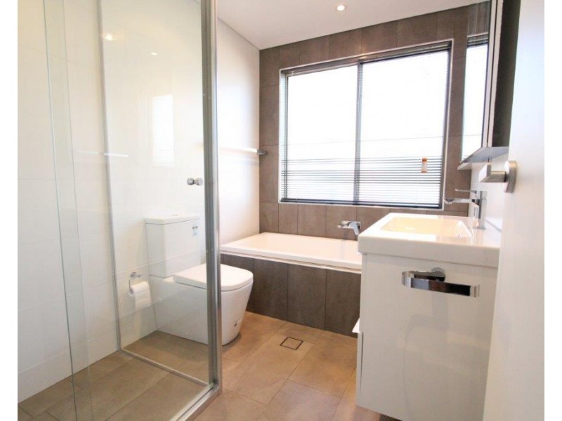 3 Durack Place, Casula NSW 2170