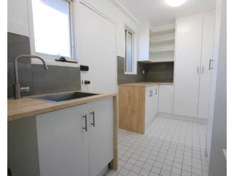 3 Durack Place, Casula NSW 2170