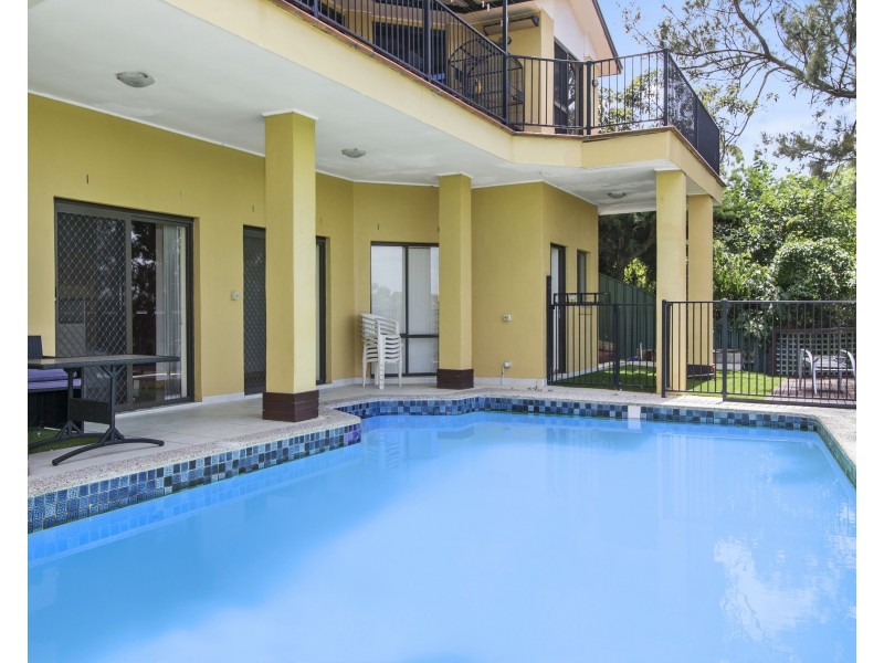 13 Buckland Road, Casula NSW 2170