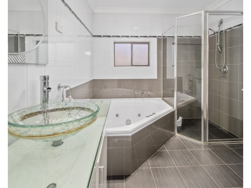 13 Buckland Road, Casula NSW 2170