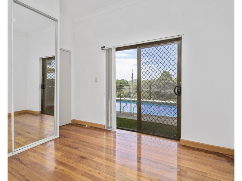 13 Buckland Road, Casula NSW 2170