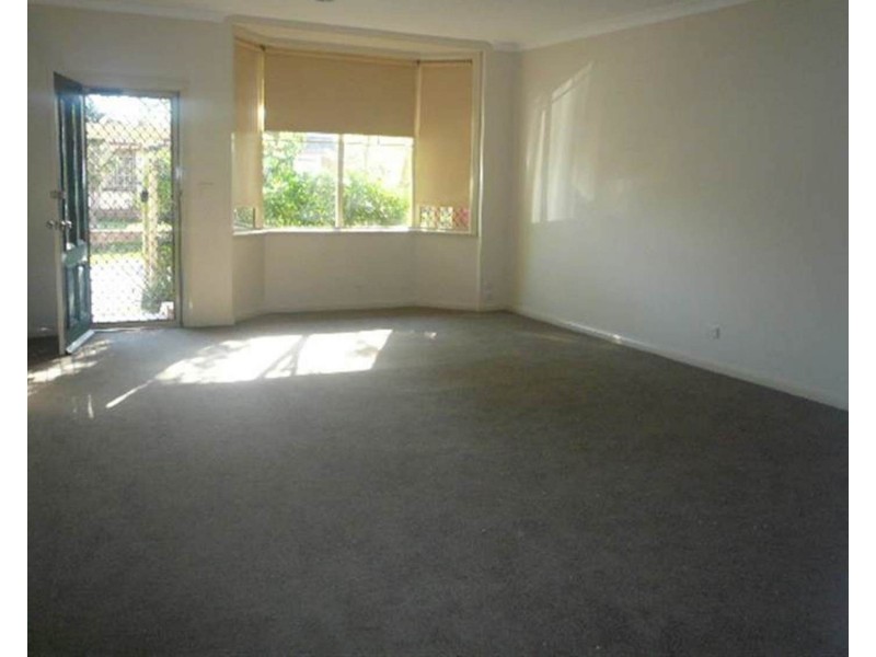 5 Linifolia Mews, Wattle Grove NSW 2173