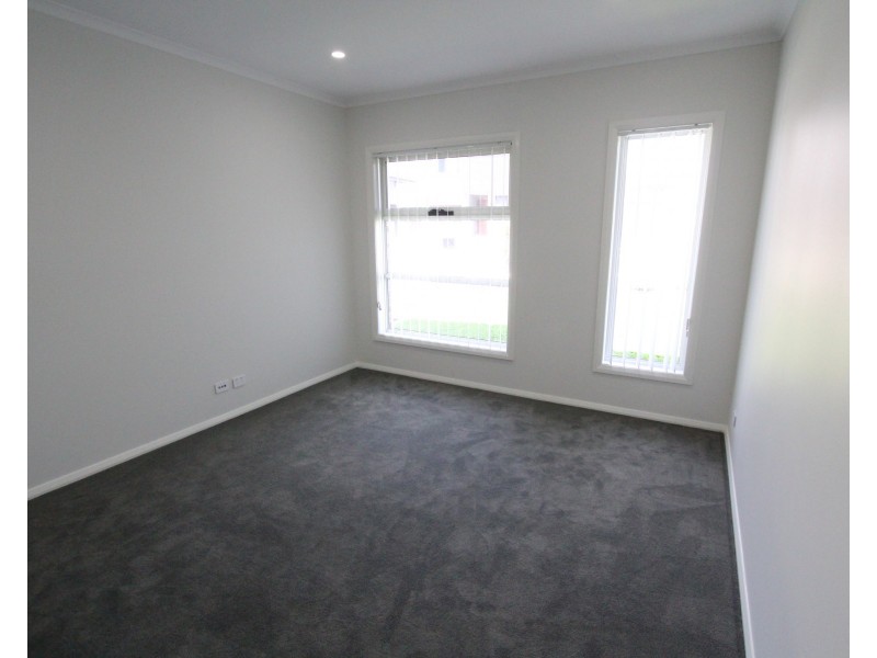 19 Zeppelin Road, Edmondson Park NSW 2174