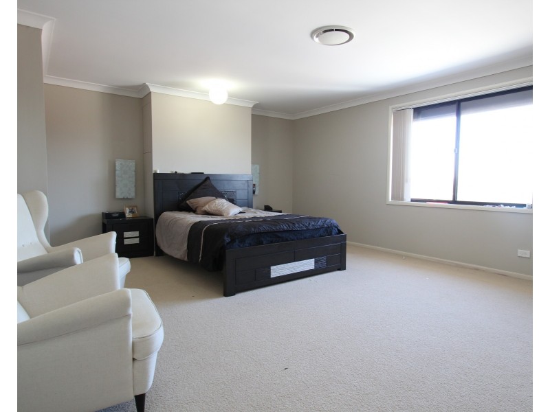 9 Pecan Place, Casula NSW 2170