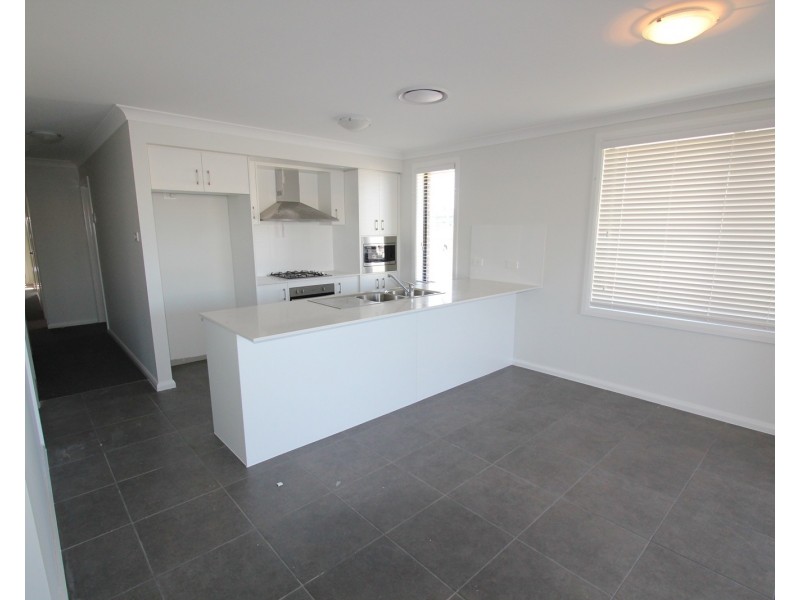 15 Dinant, Edmondson Park NSW 2174